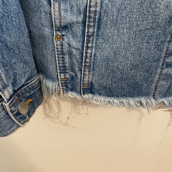 NWOT H&M Distressed Jean Jacket - Picture 3 of 8